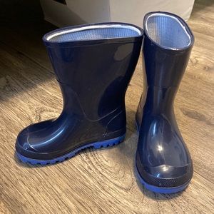Kids rain boots